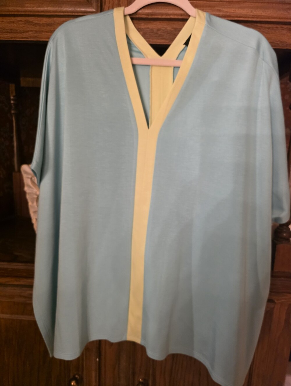 SSYS Light Blue V-Neck Women's Top with Yellow Trim